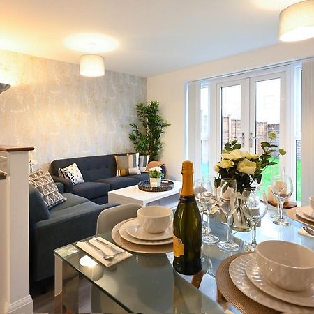 Luxury 4 Bed House With Gated Parking In The Heart Of Birmingham!アパートメント エクステリア 写真