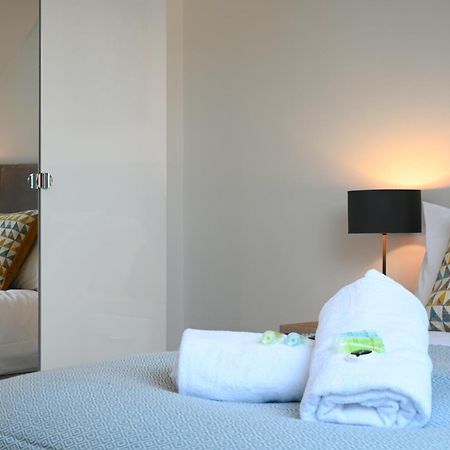 Luxury 4 Bed House With Gated Parking In The Heart Of Birmingham!アパートメント エクステリア 写真