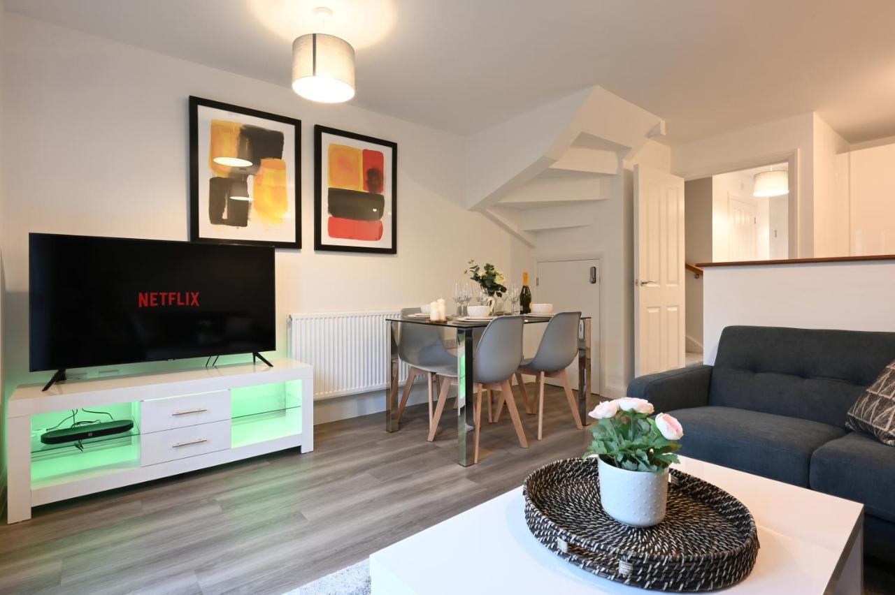 Luxury 4 Bed House With Gated Parking In The Heart Of Birmingham!アパートメント エクステリア 写真